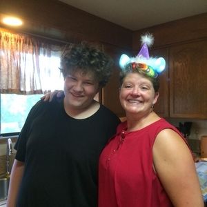 Meet your Posher, Elissa